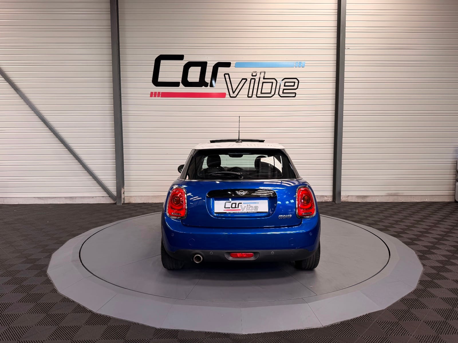 Mini Cooper HATCH — photo 5