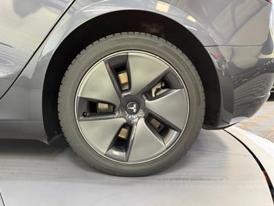 Tesla Model 3 — photo 19