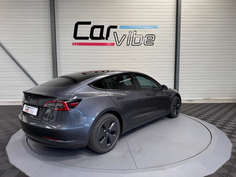 Tesla Model 3 — photo 4
