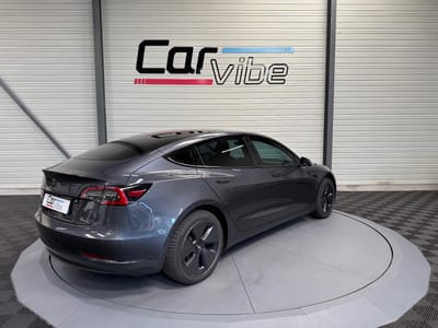 Tesla Model 3 — photo 4