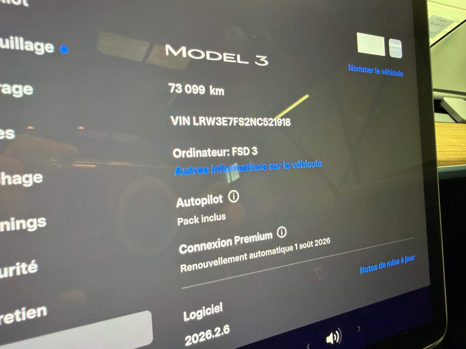 Tesla Model 3 — photo 16
