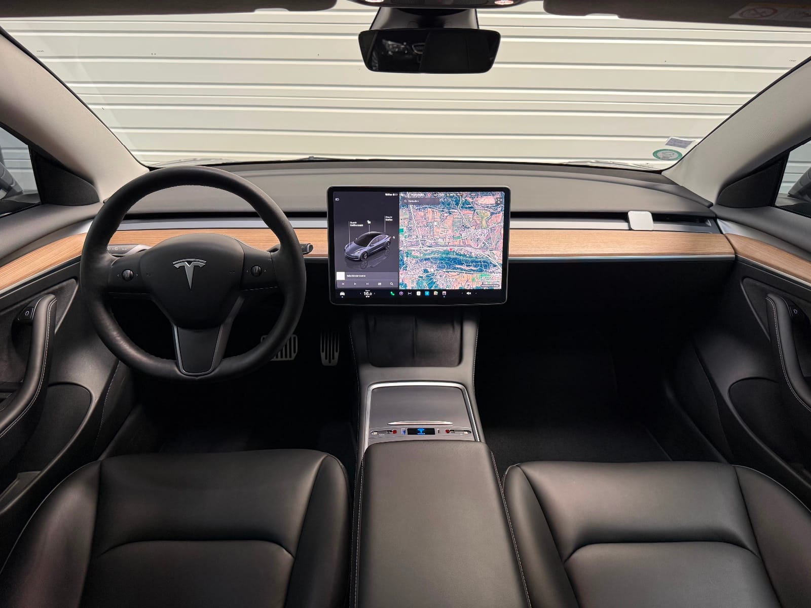 Tesla Model 3 — photo 2