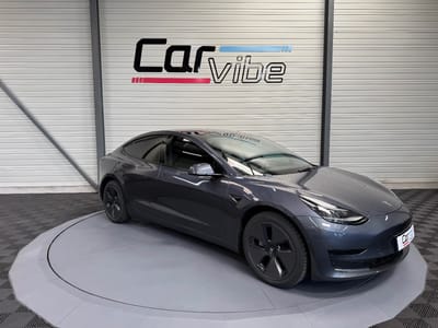 Tesla Model 3 — photo 1