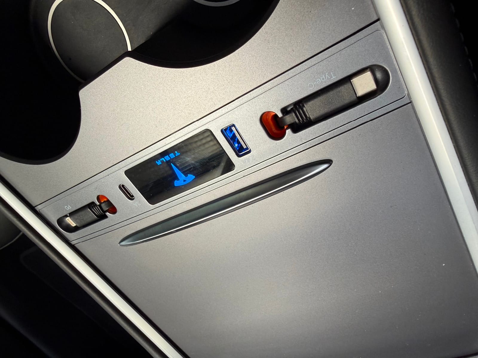 Tesla Model 3 — photo 17