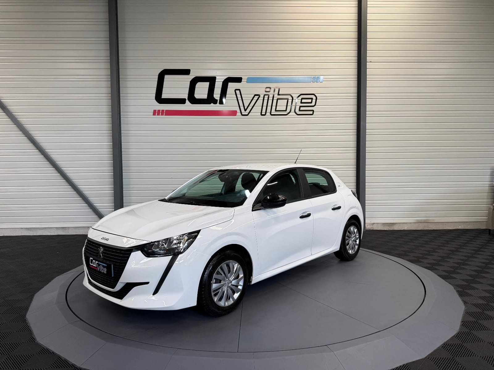Peugeot 208 Like — photo 8