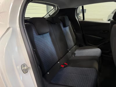 Peugeot 208 Like — photo 12