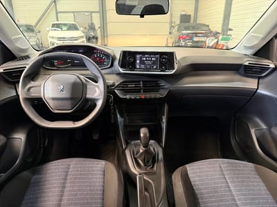 Peugeot 208 Like — photo 2