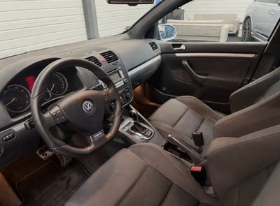 Volkswagen Golf R32 4Motion DSG — photo 9
