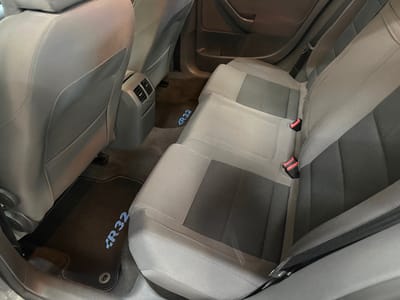 Volkswagen Golf R32 4Motion DSG — photo 18