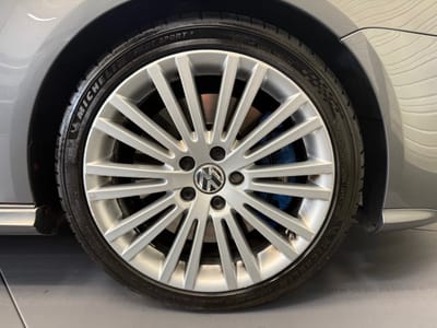 Volkswagen Golf R32 4Motion DSG — photo 25