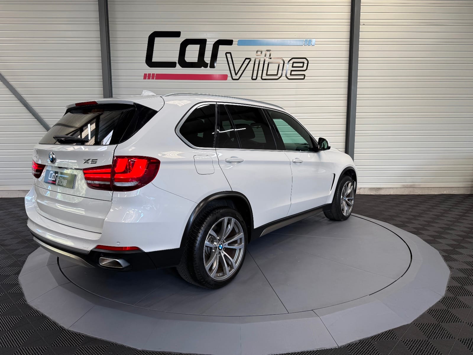 BMW X5 Lounge Plus A — photo 4