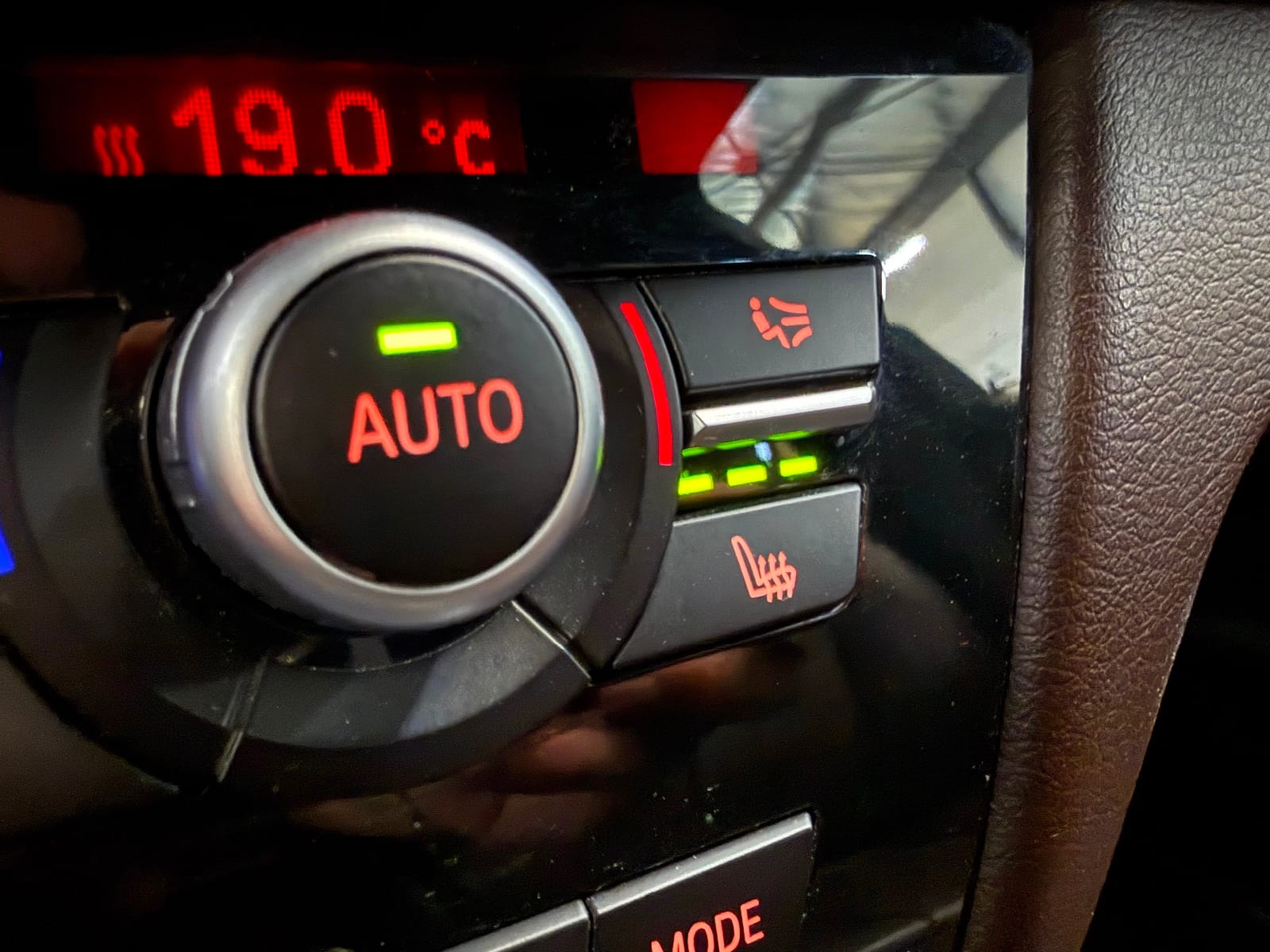 BMW X5 Lounge Plus A — photo 20