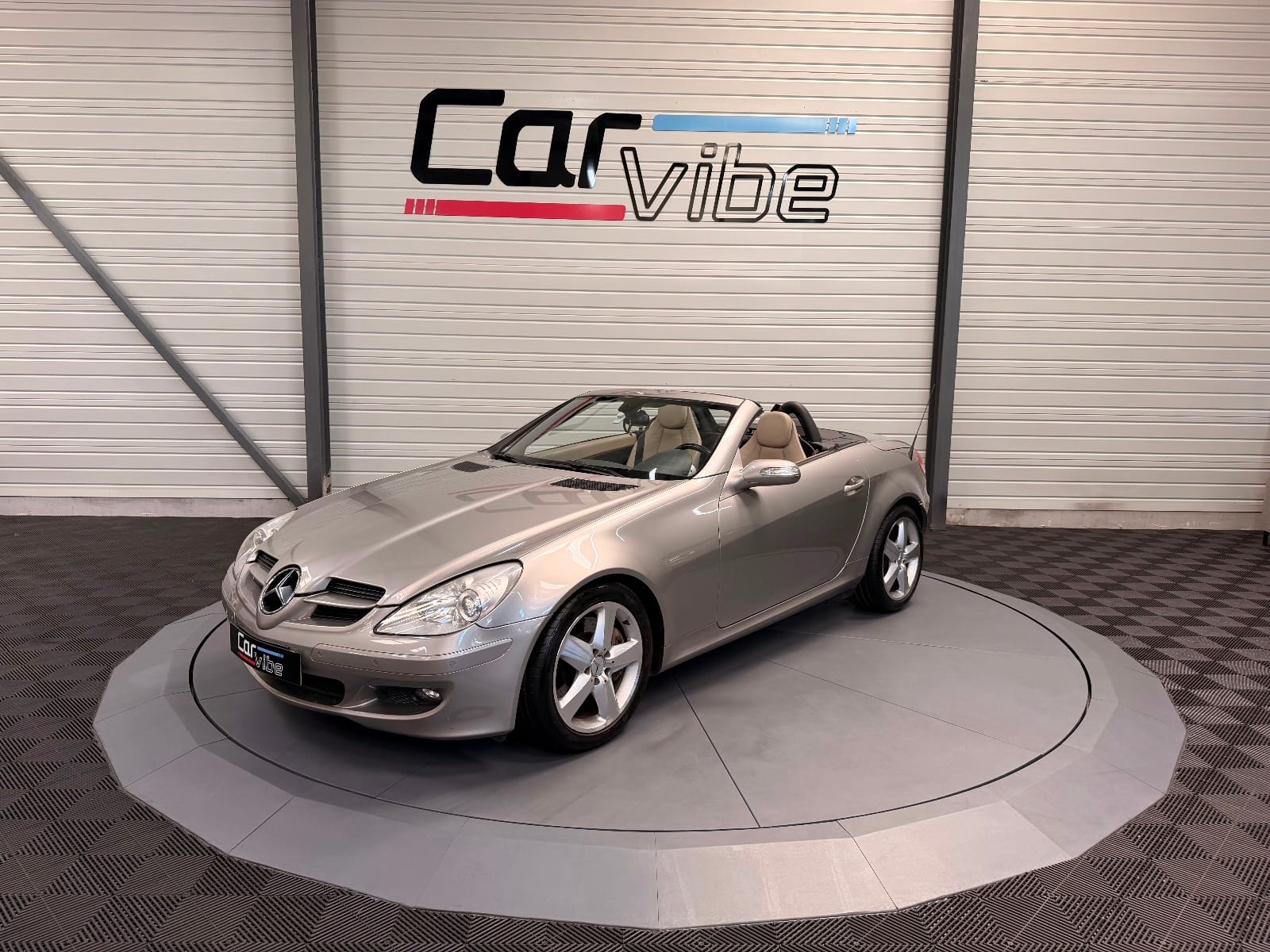 Mercedes-Benz SLK — photo 8