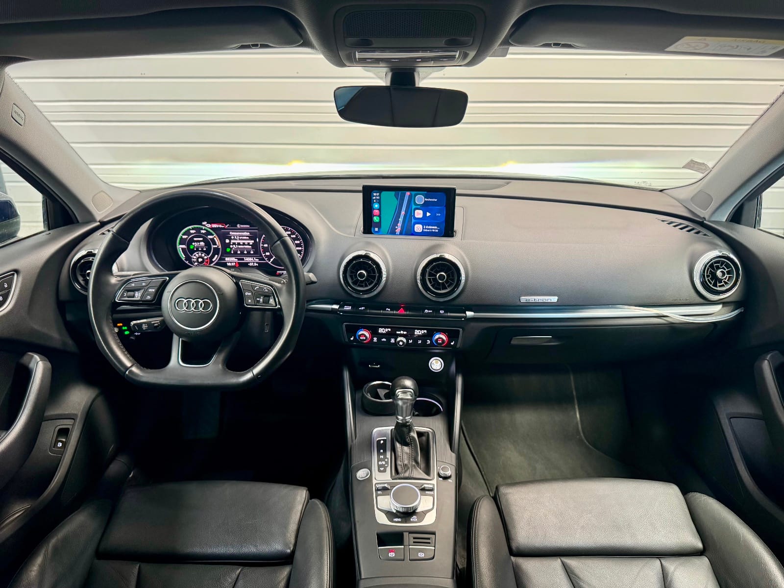 Audi A3 Sportback Design Luxe — photo 2