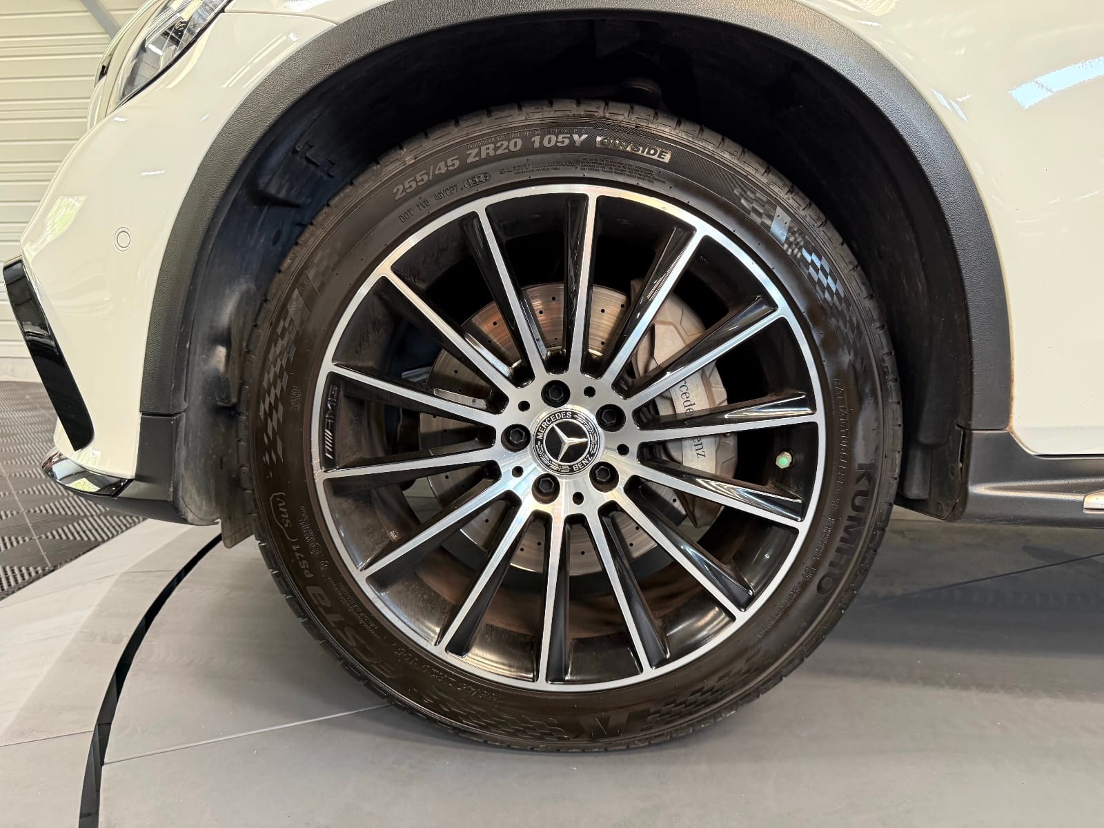 Mercedes-Benz GLC Coupe Sportline — photo 17