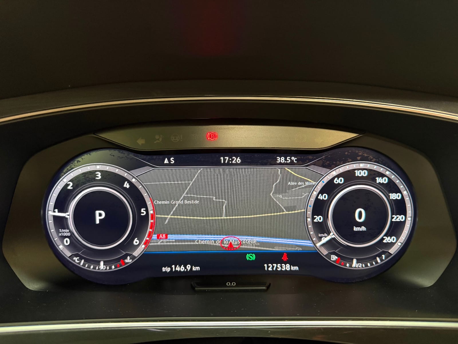 Volkswagen Tiguan Allspace Carat Exclusive — photo 16