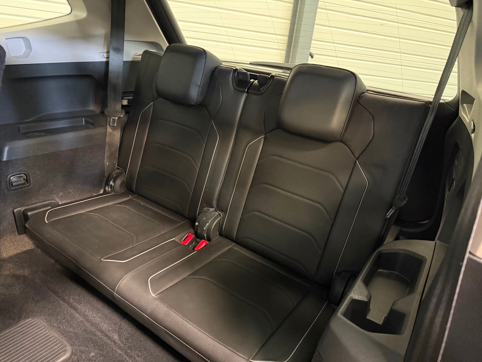 Volkswagen Tiguan Allspace Carat Exclusive — photo 12