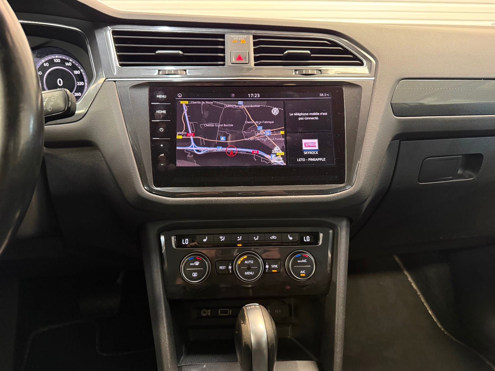 Volkswagen Tiguan Allspace Carat Exclusive — photo 17