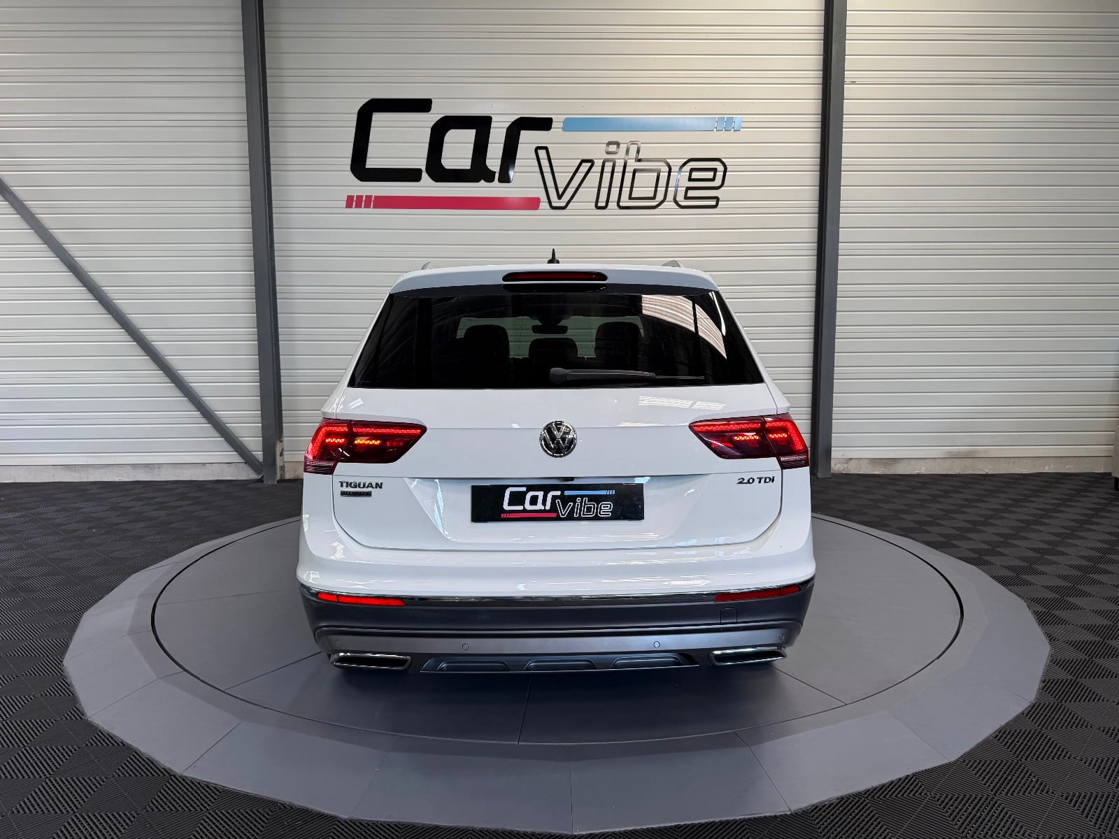 Volkswagen Tiguan Allspace Carat Exclusive — photo 5