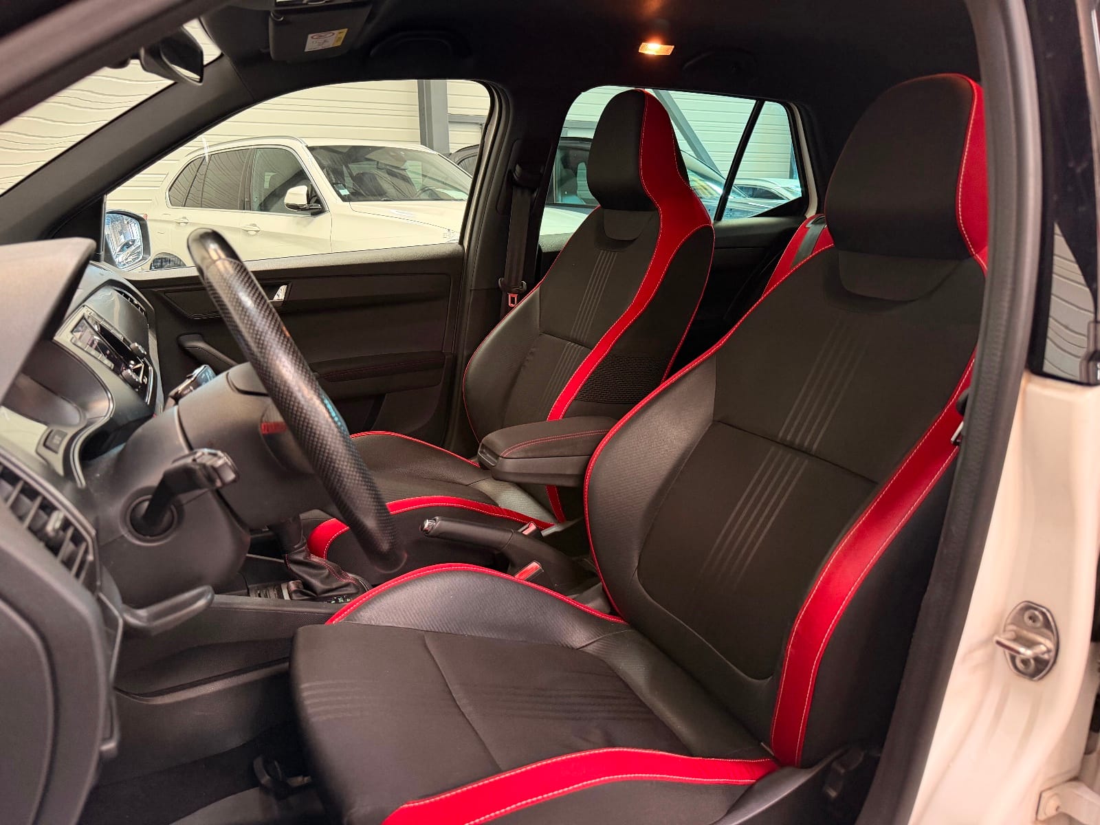 Škoda Fabia Monte-Carlo — photo 11