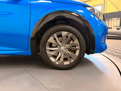 Peugeot 208 Allure Pack — photo 26
