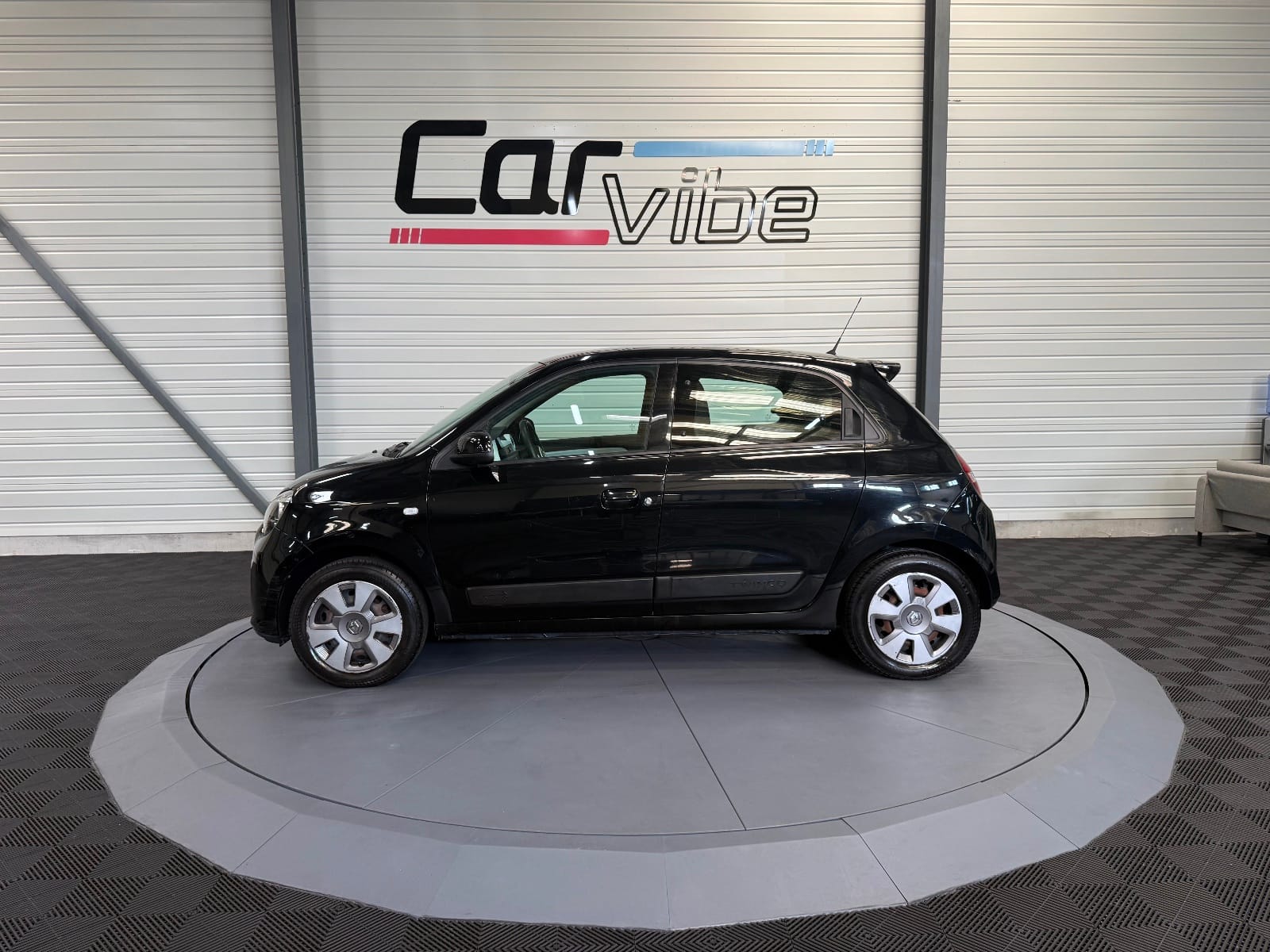 Renault Twingo III Zen EDC — photo 7