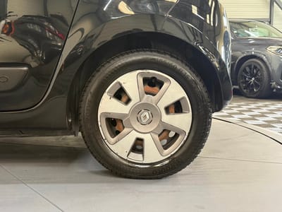 Renault Twingo III Zen EDC — photo 21
