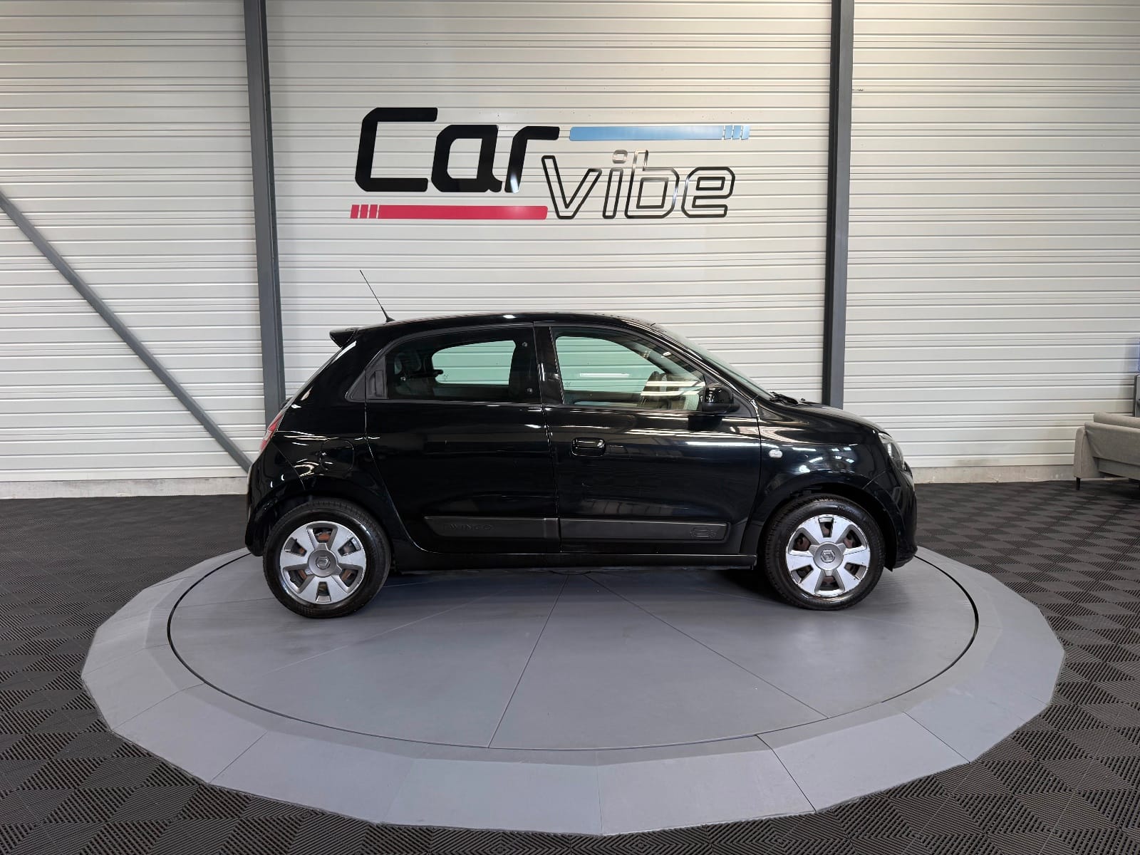 Renault Twingo III Zen EDC — photo 3