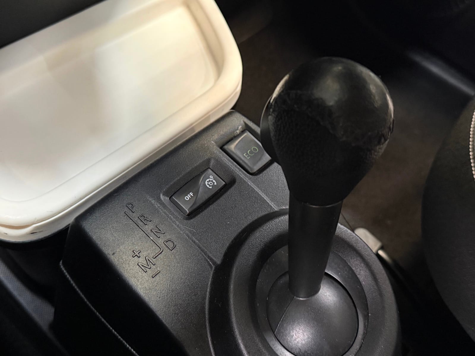 Renault Twingo III Zen EDC — photo 19