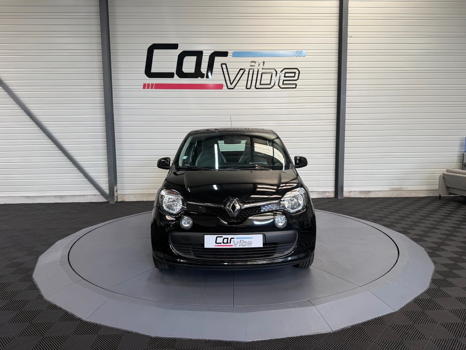 Renault Twingo III Zen EDC — photo 9