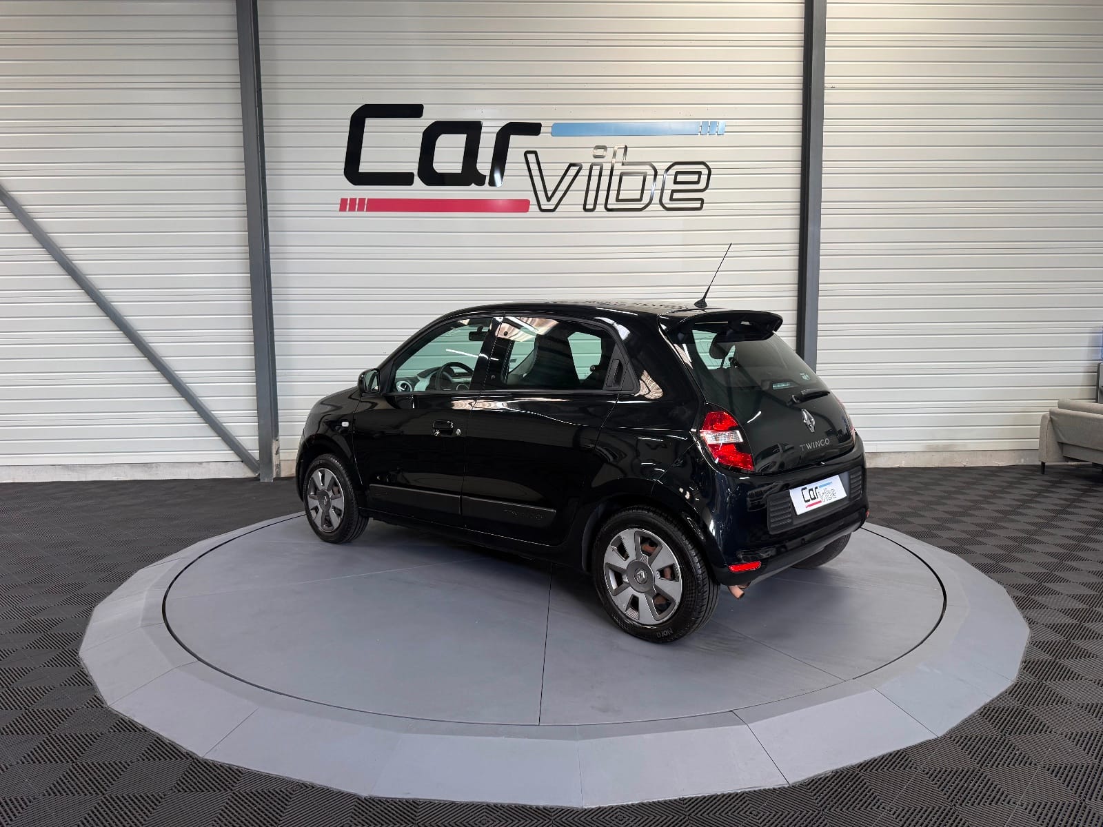 Renault Twingo III Zen EDC — photo 6