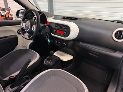 Renault Twingo III Zen EDC — photo 12