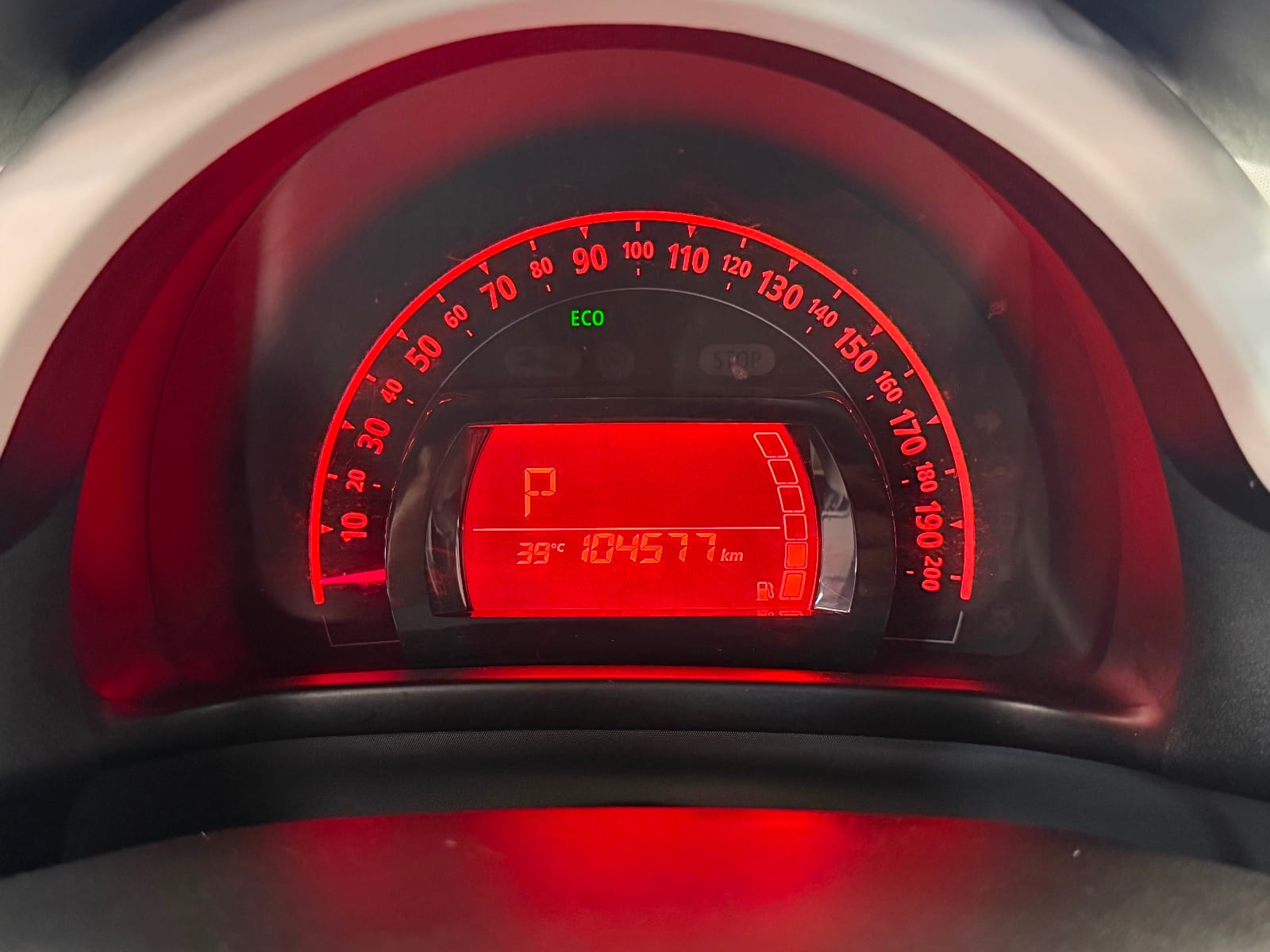 Renault Twingo III Zen EDC — photo 16