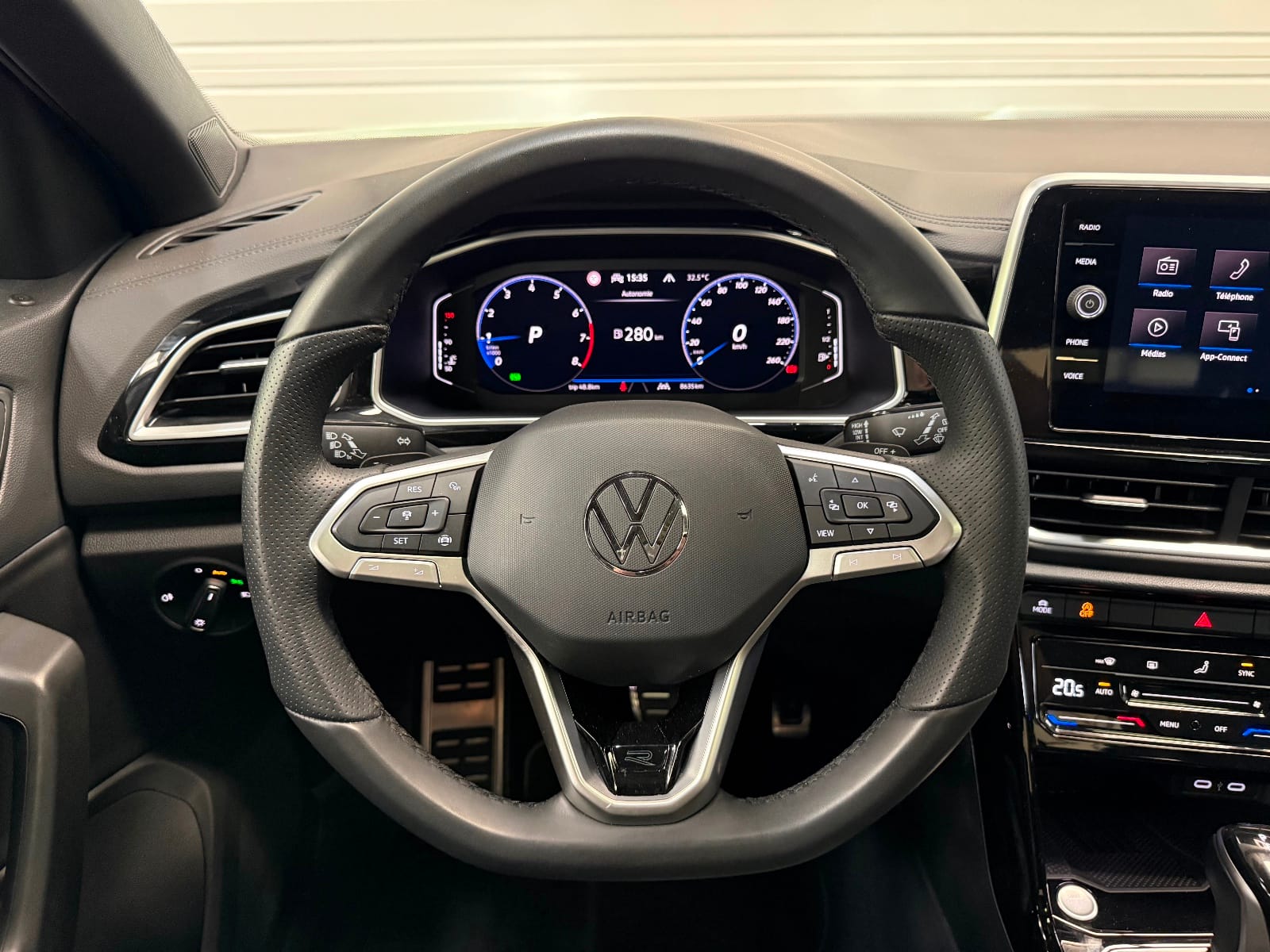 Volkswagen T-roc 1.5 TSI EVO 150 Start/stop DSG7 R-line — photo 11