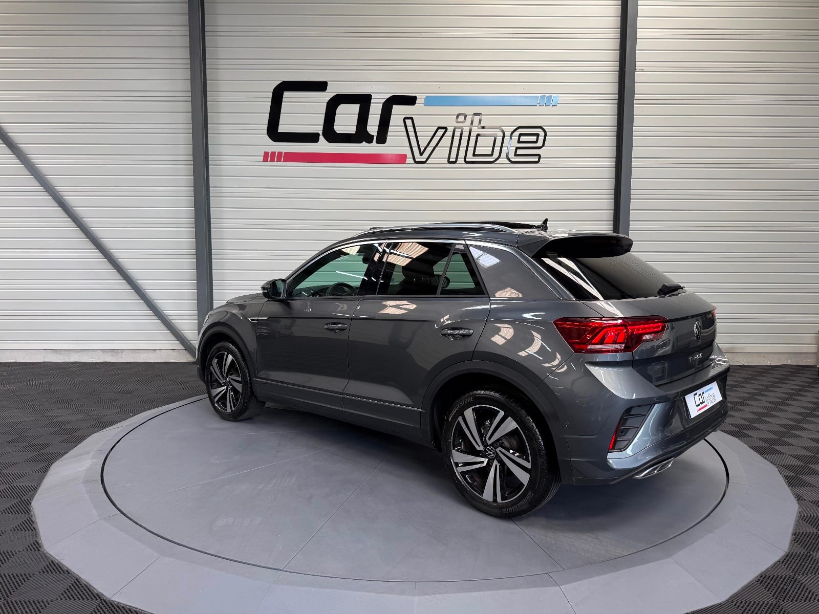 Volkswagen T-roc 1.5 TSI EVO 150 Start/stop DSG7 R-line — photo 6