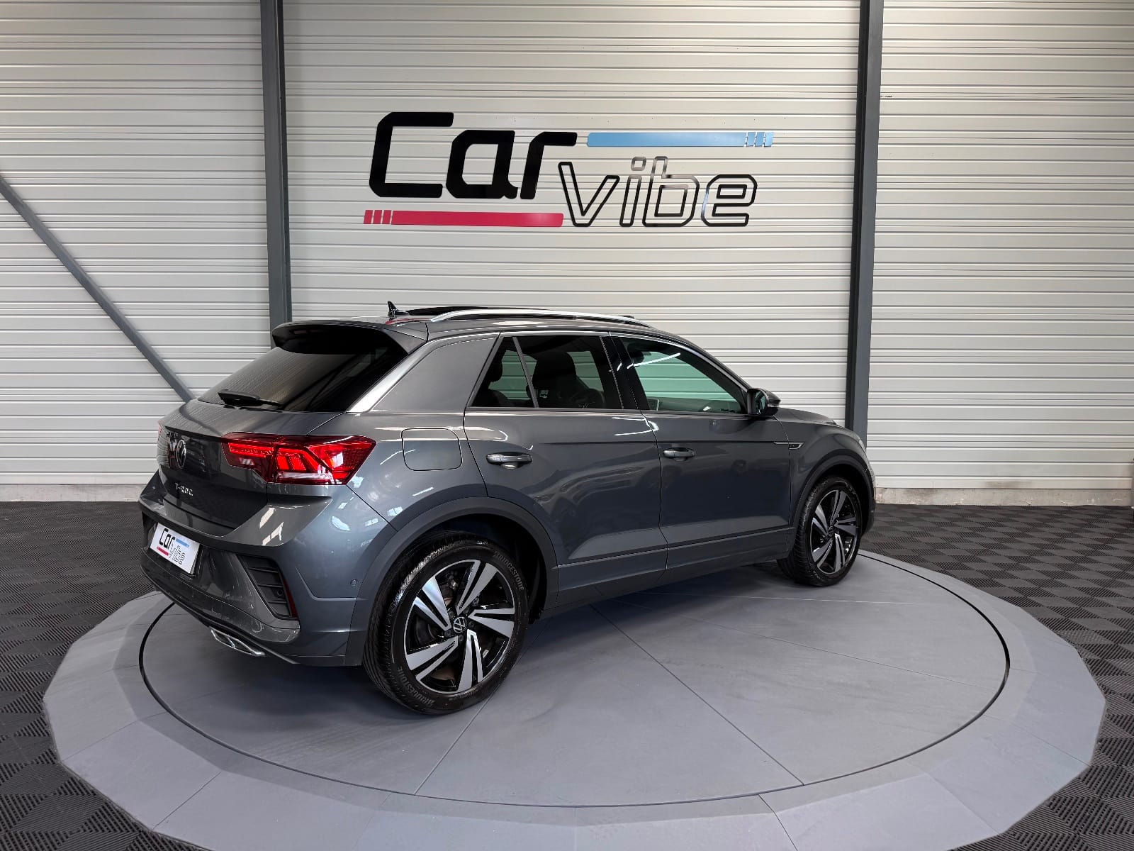 Volkswagen T-roc 1.5 TSI EVO 150 Start/stop DSG7 R-line — photo 4