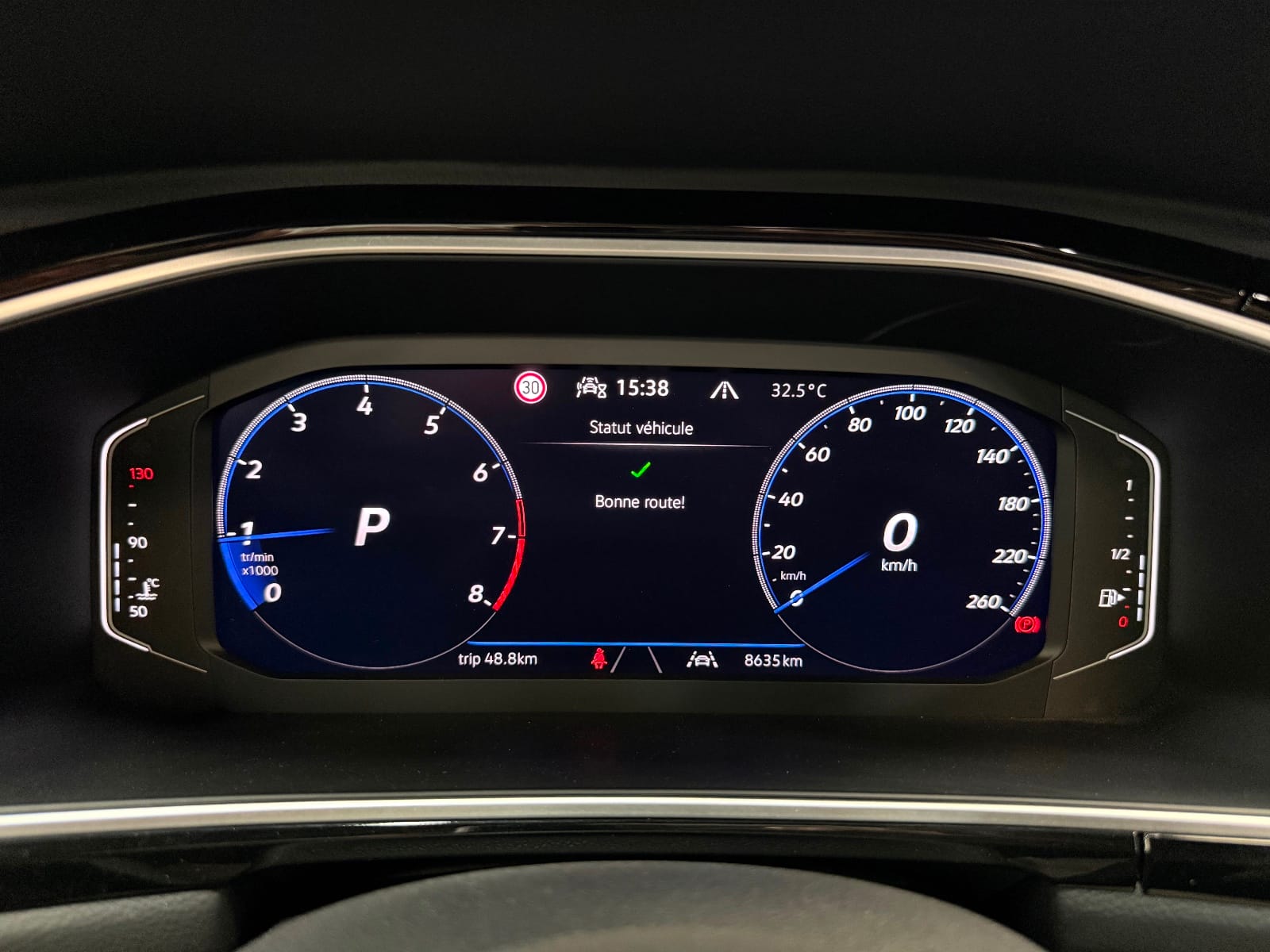 Volkswagen T-roc 1.5 TSI EVO 150 Start/stop DSG7 R-line — photo 12