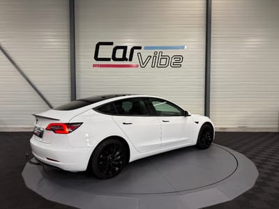 Tesla Model 3 — photo 4