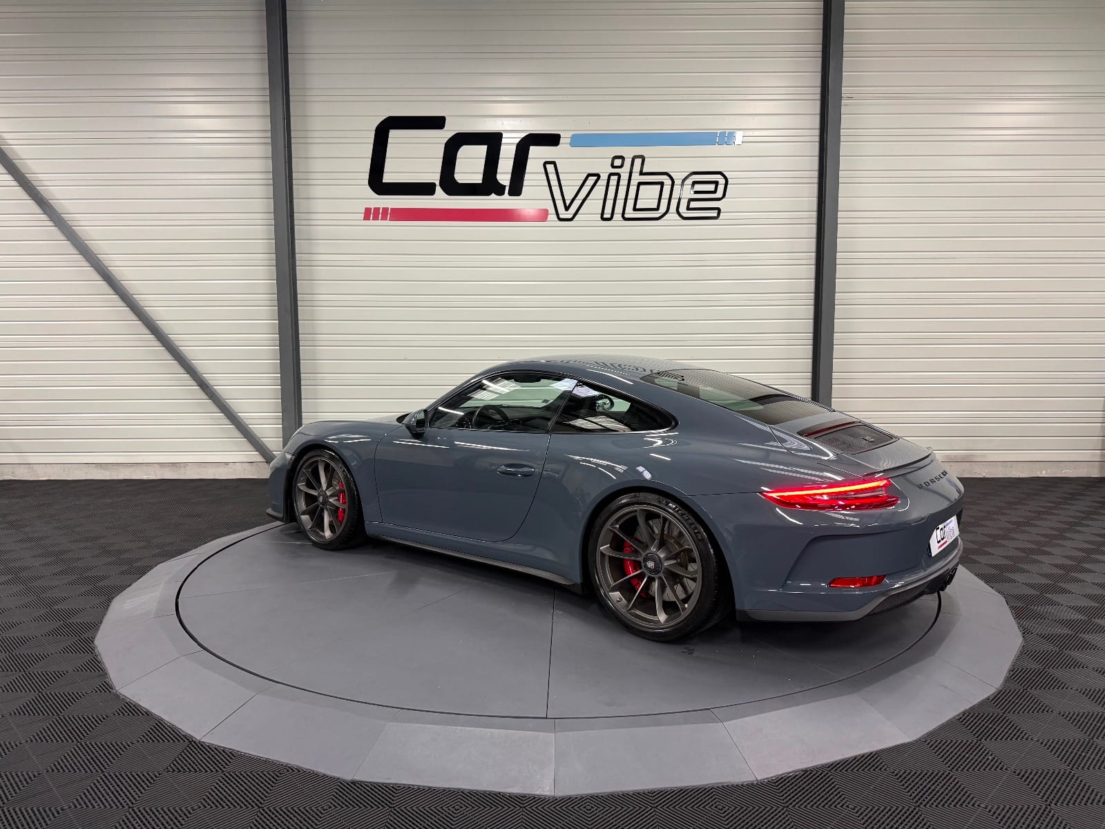 Porsche 911 GT3 Touring 991.2 4.0 500 CH — photo 6
