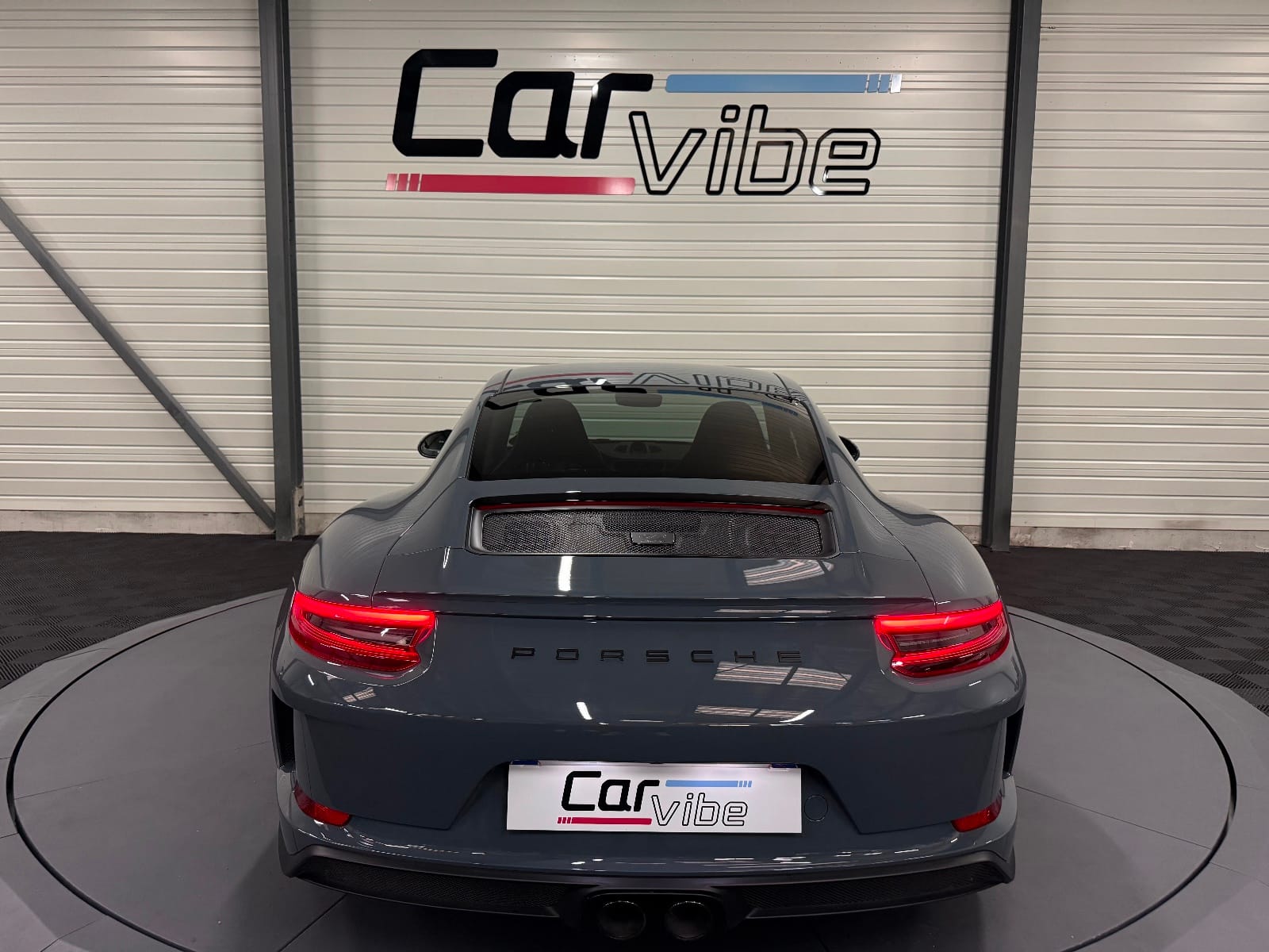 Porsche 911 GT3 Touring 991.2 4.0 500 CH — photo 10