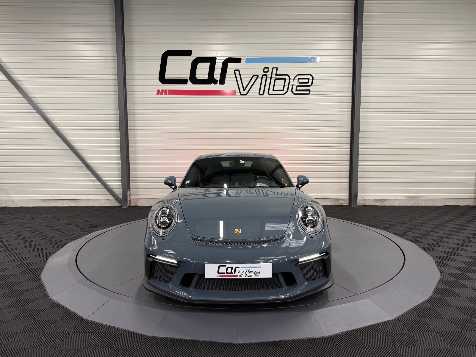 Porsche 911 GT3 Touring 991.2 4.0 500 CH — photo 9