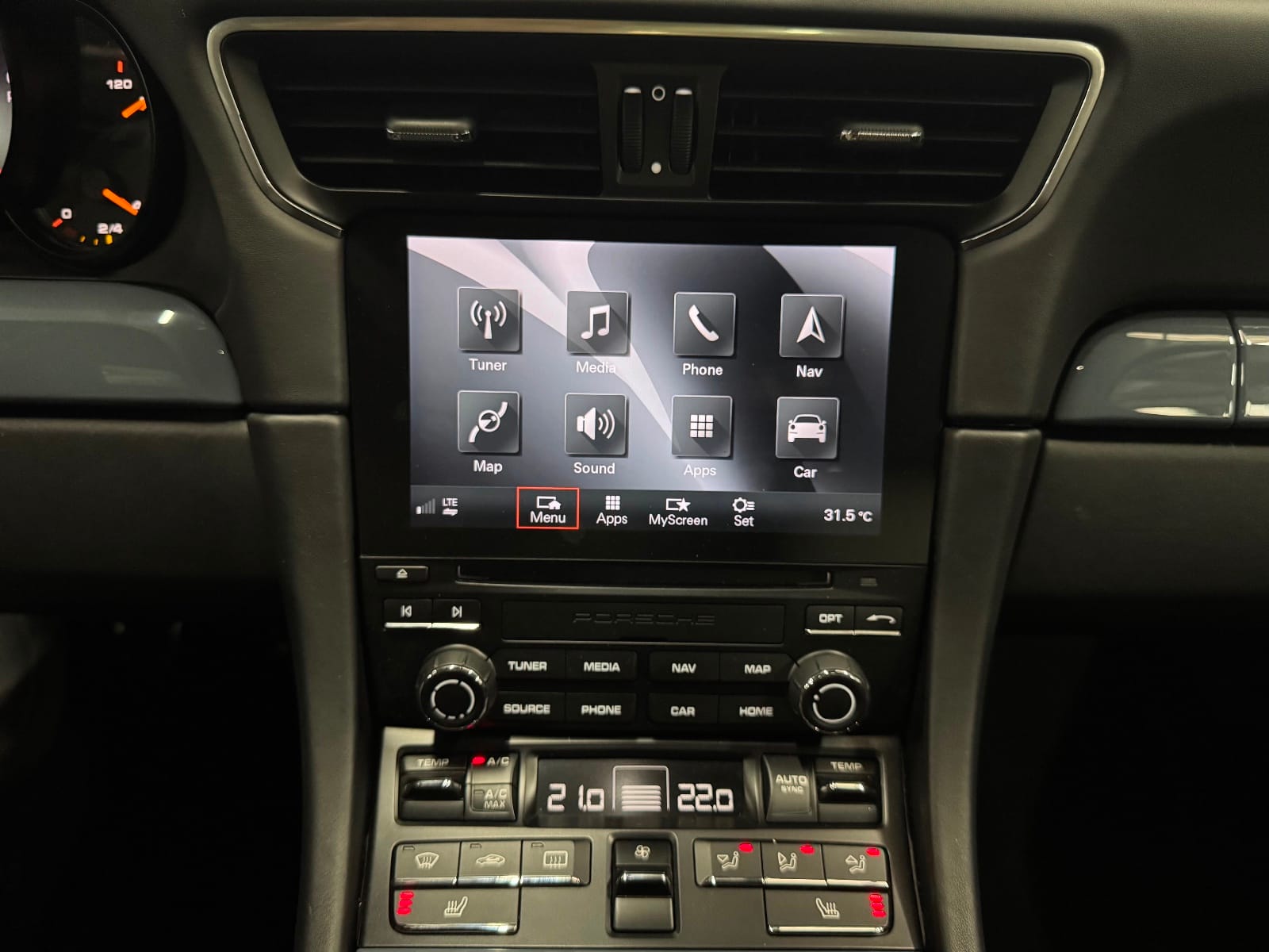 Porsche 911 GT3 Touring 991.2 4.0 500 CH — photo 20