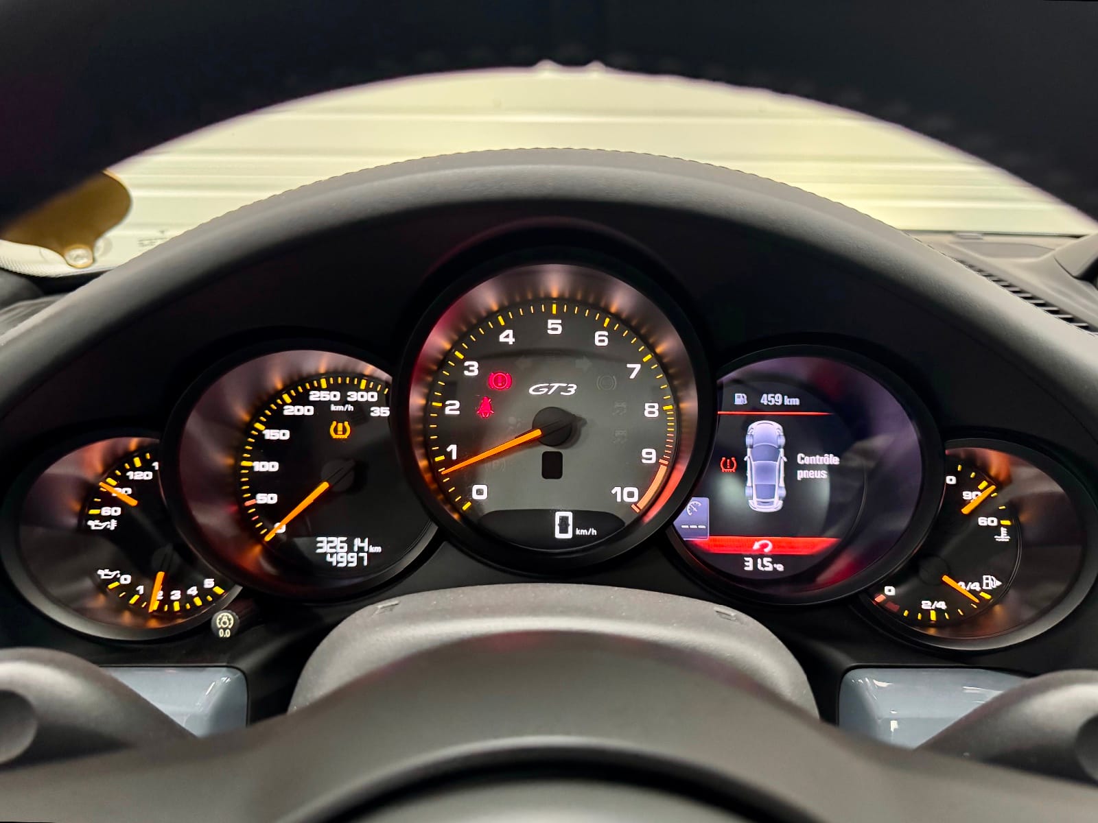 Porsche 911 GT3 Touring 991.2 4.0 500 CH — photo 31