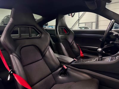 Porsche 911 GT3 Touring 991.2 4.0 500 CH — photo 15