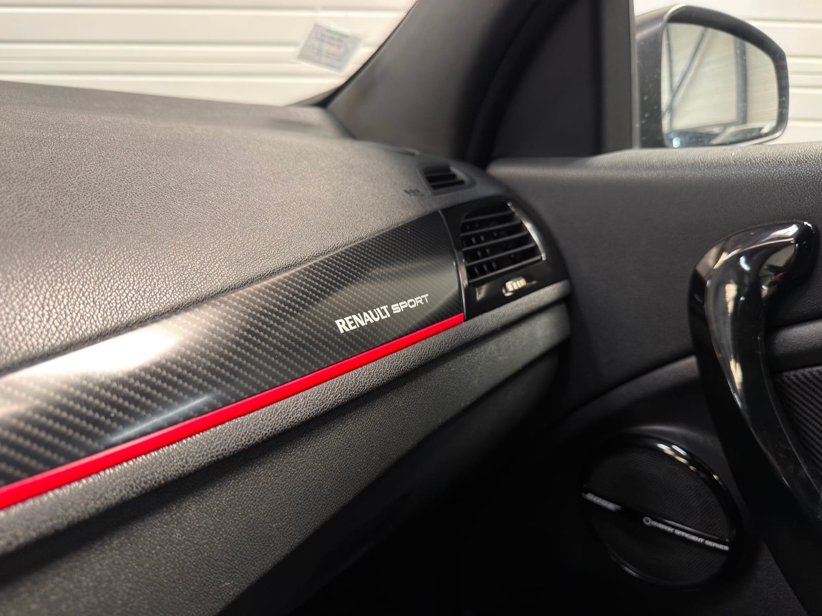 Renault Megane III Coupe RS Luxe — photo 18