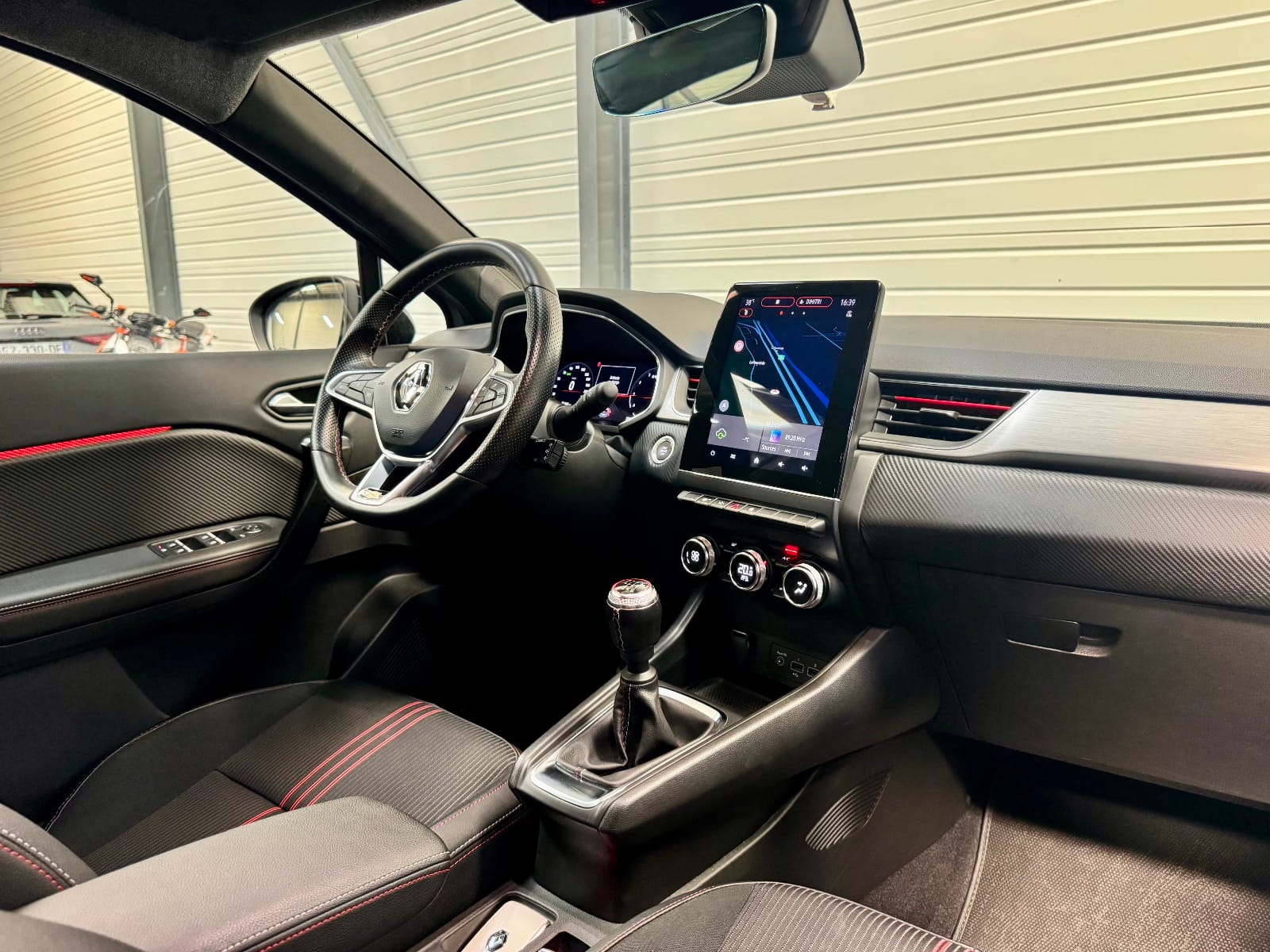 Renault Captur RS LINE — photo 12