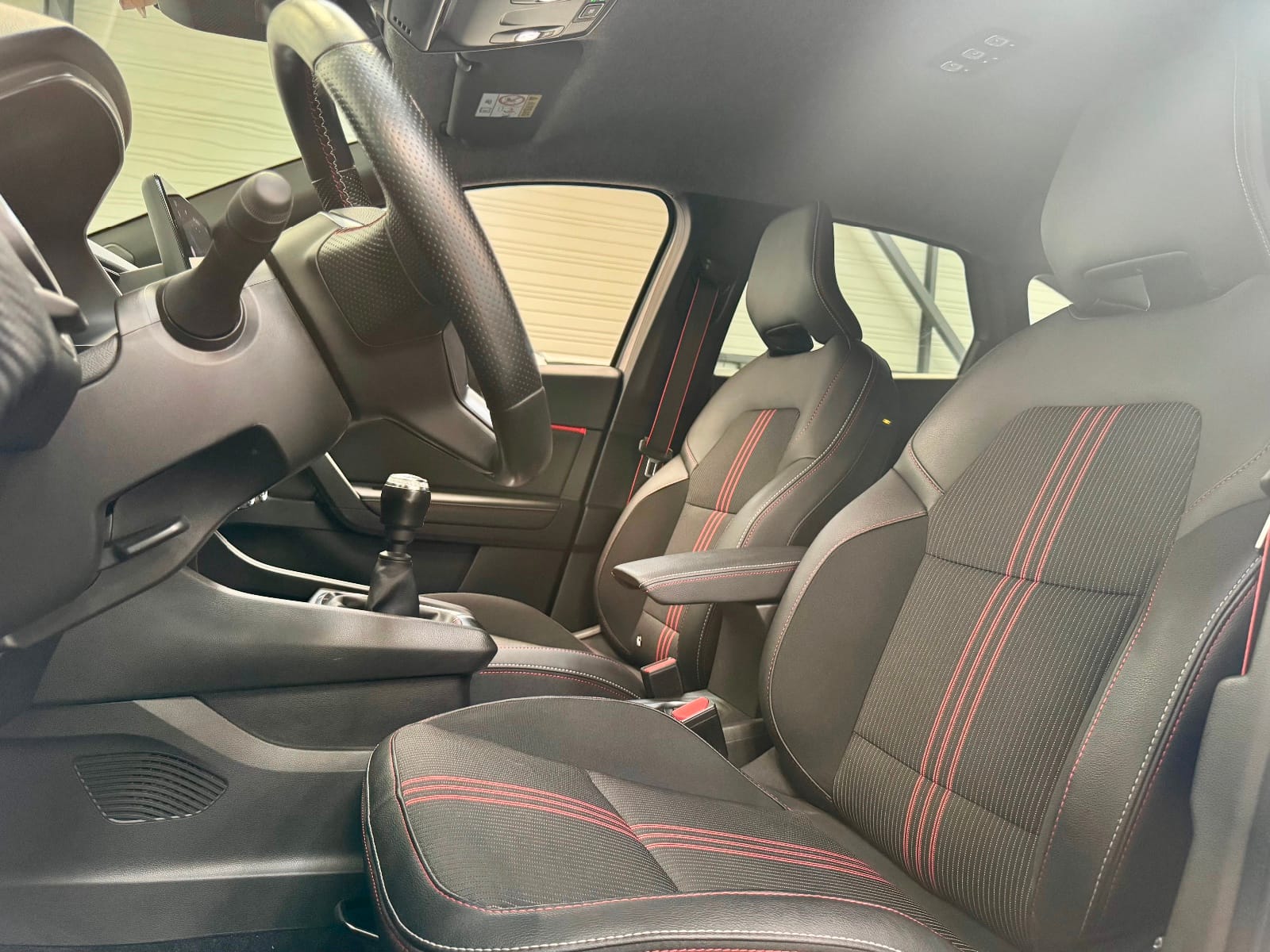 Renault Captur RS LINE — photo 14