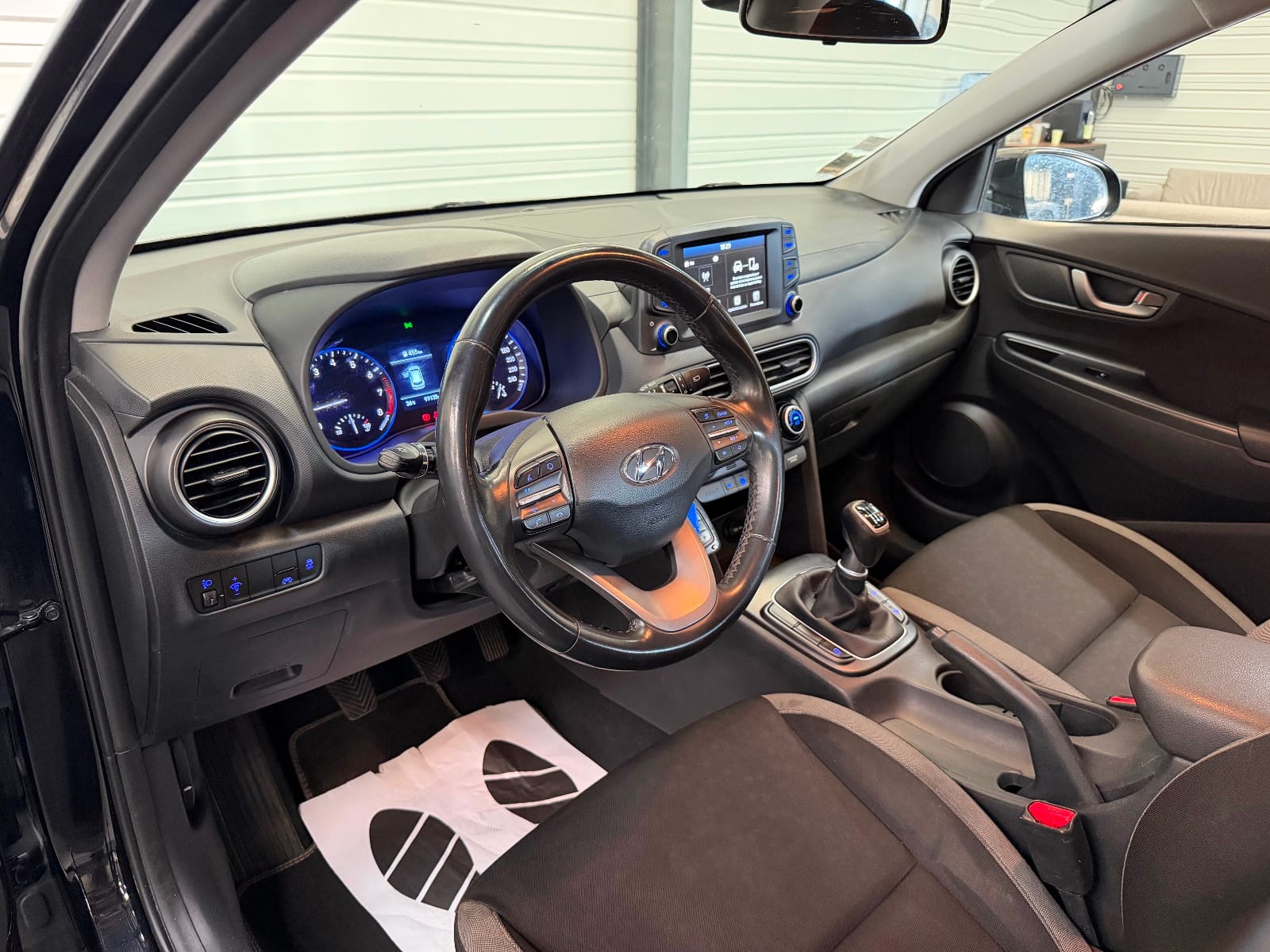 Hyundai Kona Intuitive — photo 10