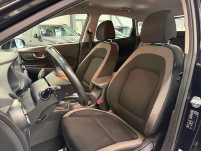 Hyundai Kona Intuitive — photo 11