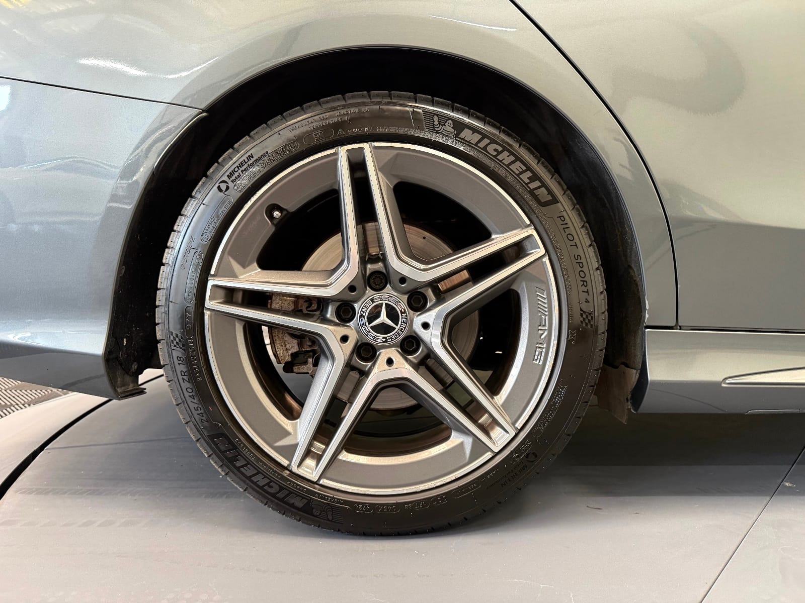 Mercedes-Benz Classe C Break AMG Line — photo 23